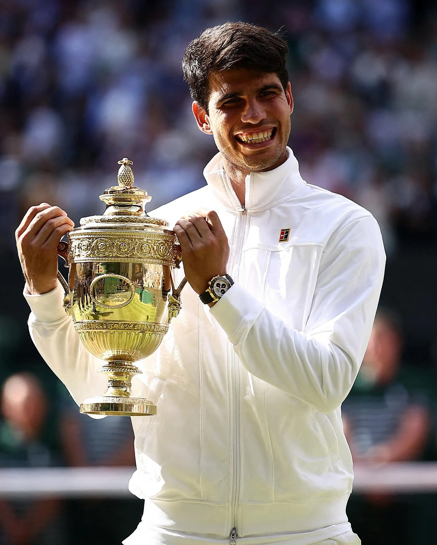 Đồng hồ Rolex trên tay nhà vô địch Wimbledon 21 tuổi