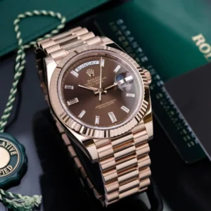 Đồng Hồ Rolex Day-Date 228235 40mm dự trữ lên đến 72 giờ.