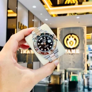 Rolex GMT-Master II 126711CHNR giá 300 triệu có thật không?