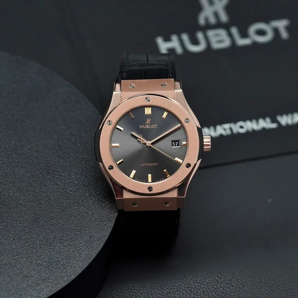 Chi tiết con vít “H” mang tính biểu tượng của Hublot