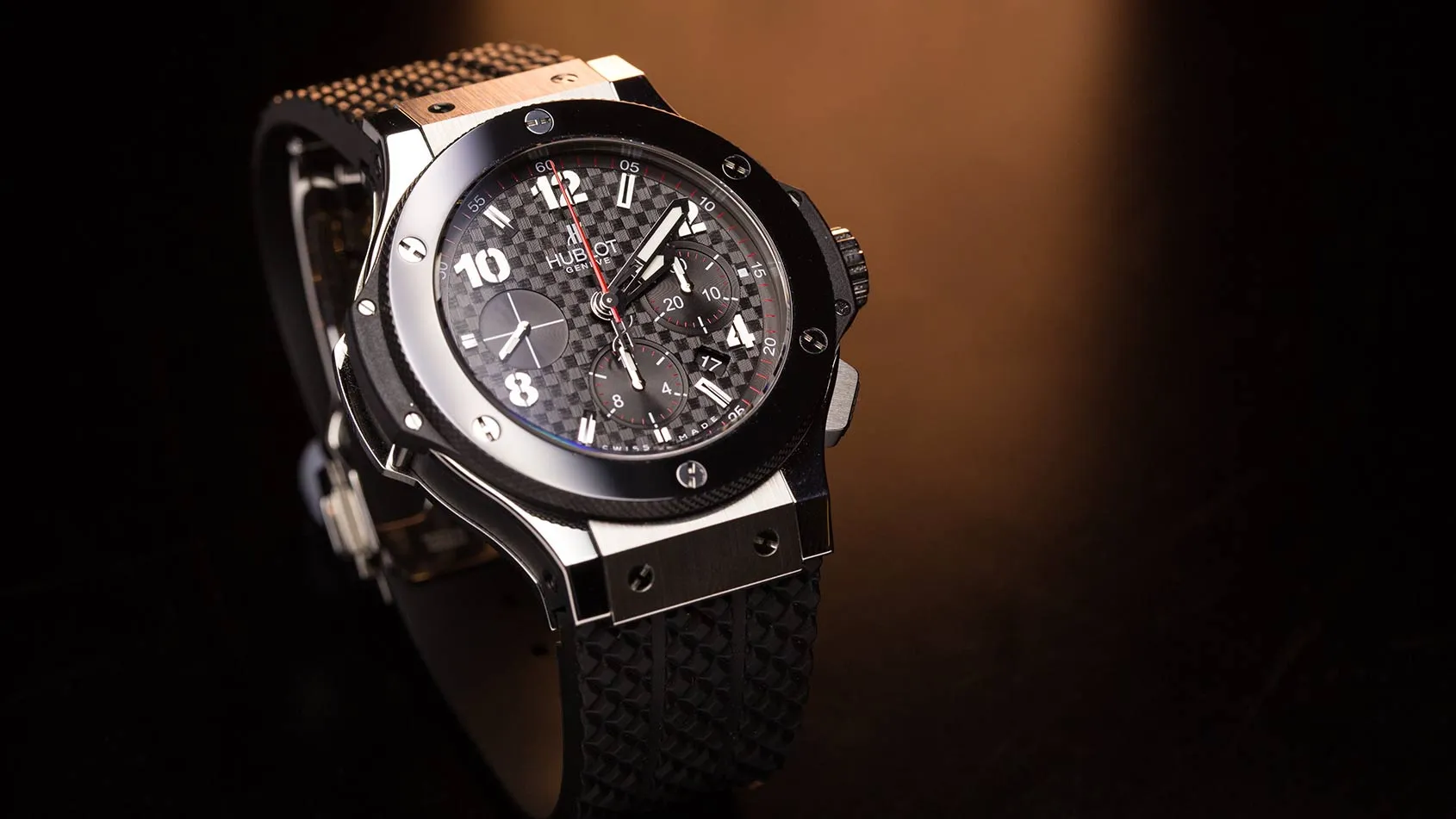 Bộ sưu tập đánh dấu cột mốc quay lại của Hublot