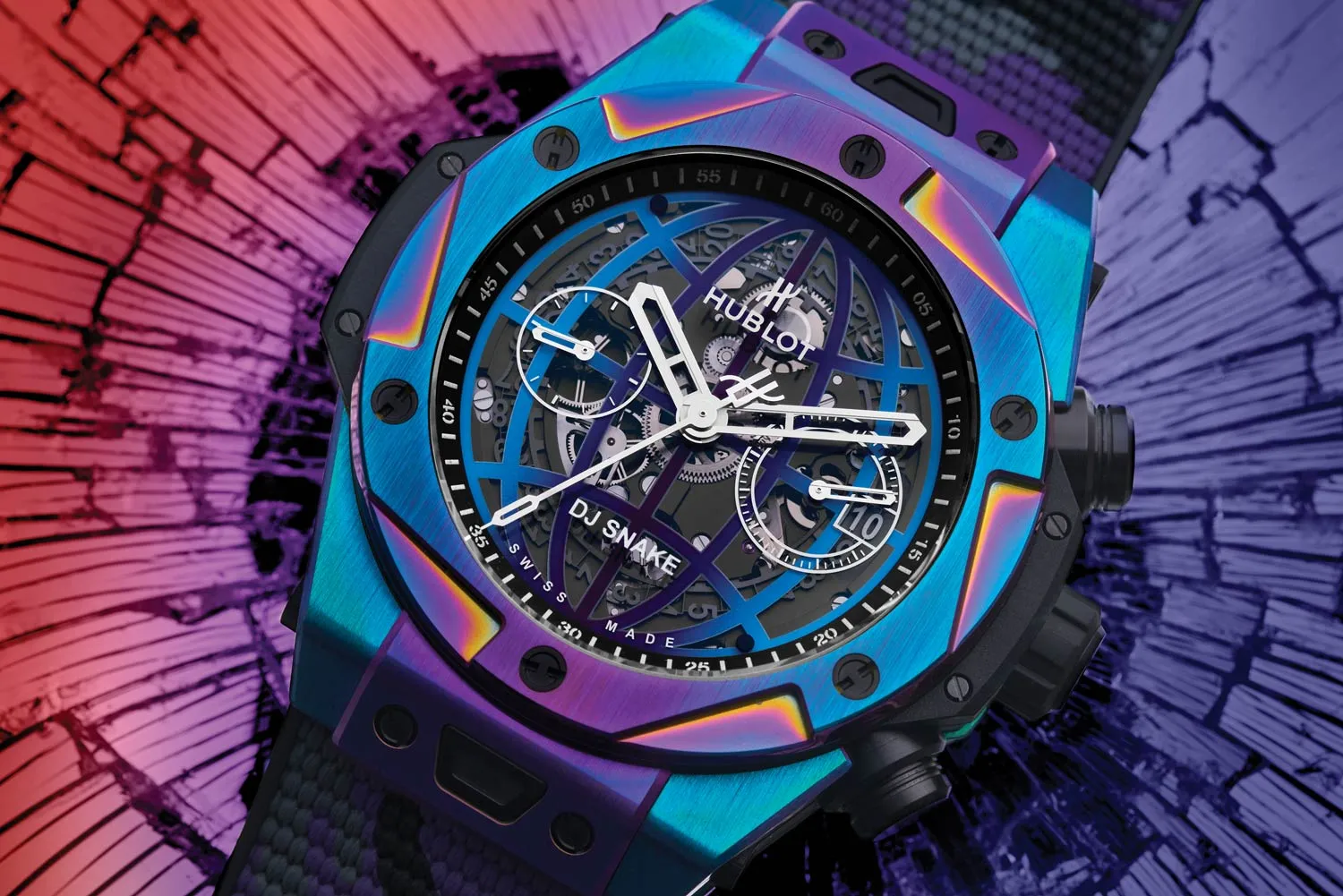 Bề mặt phiên bản Hublot này có sự tham gia thiết kế của DJ Snake