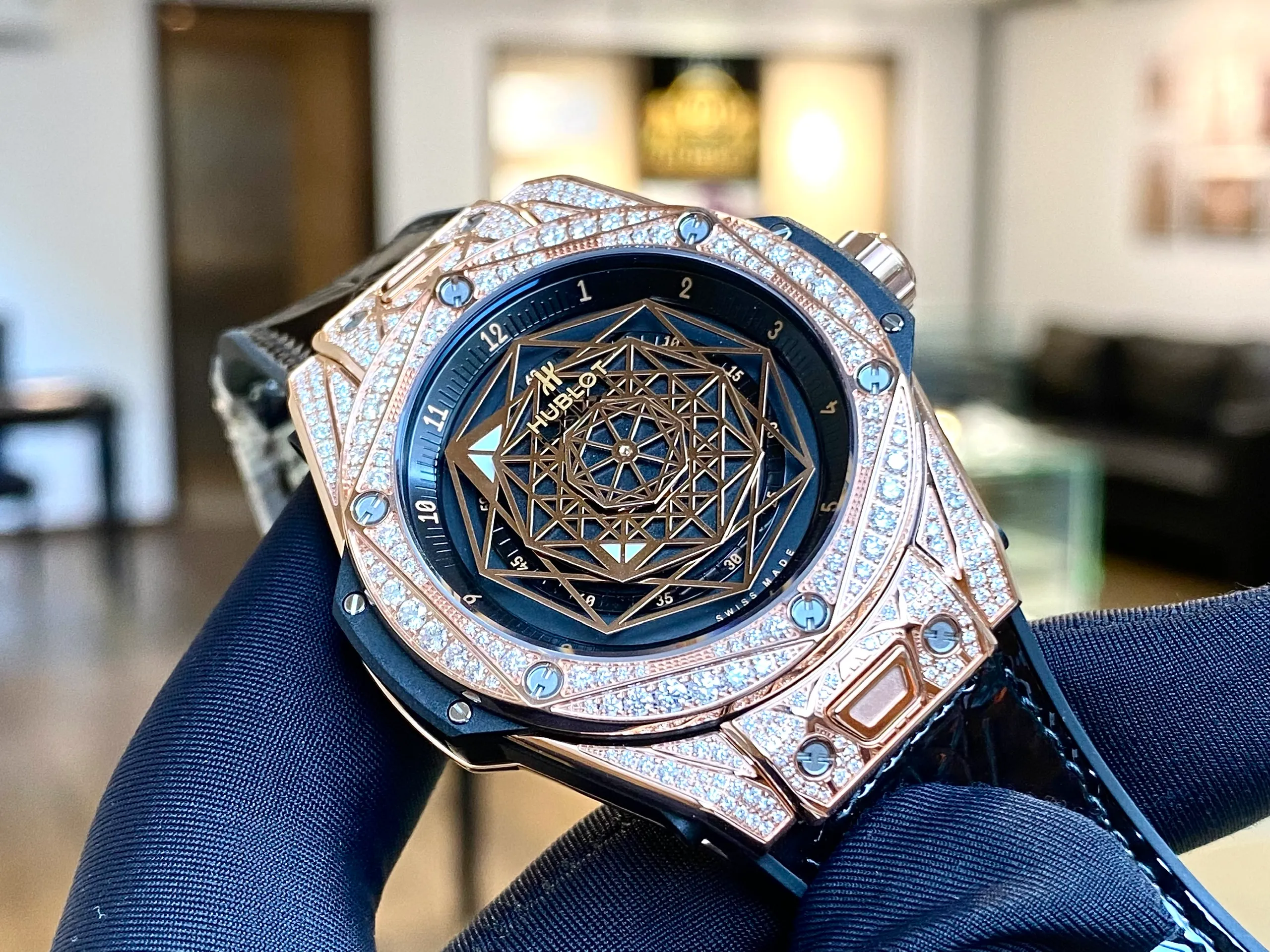 Tổng quan bộ sưu tập Hublot Big Bang Sang Bleu