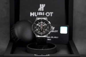 Hublot là thương hiệu đồng hồ Thụy Sĩ cao cấp nổi tiếng toàn cầu, được biết đến với những thiết kế độc đáo, sáng tạo và không ngừng đổi mới.