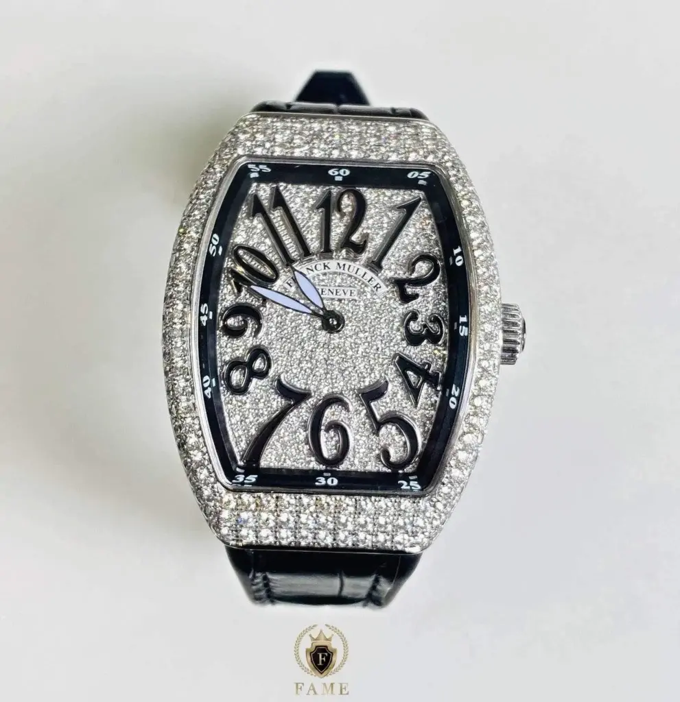 Franck Muller V32 viền kim cương sang trọng