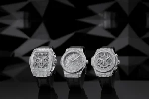 Hublot Classic Fusion Haute Joaillerie là một mẫu đồng hồ được chế tác từ hơn 1.200 viên kim cương, với tổng trọng lượng lên tới hơn 100 carat.